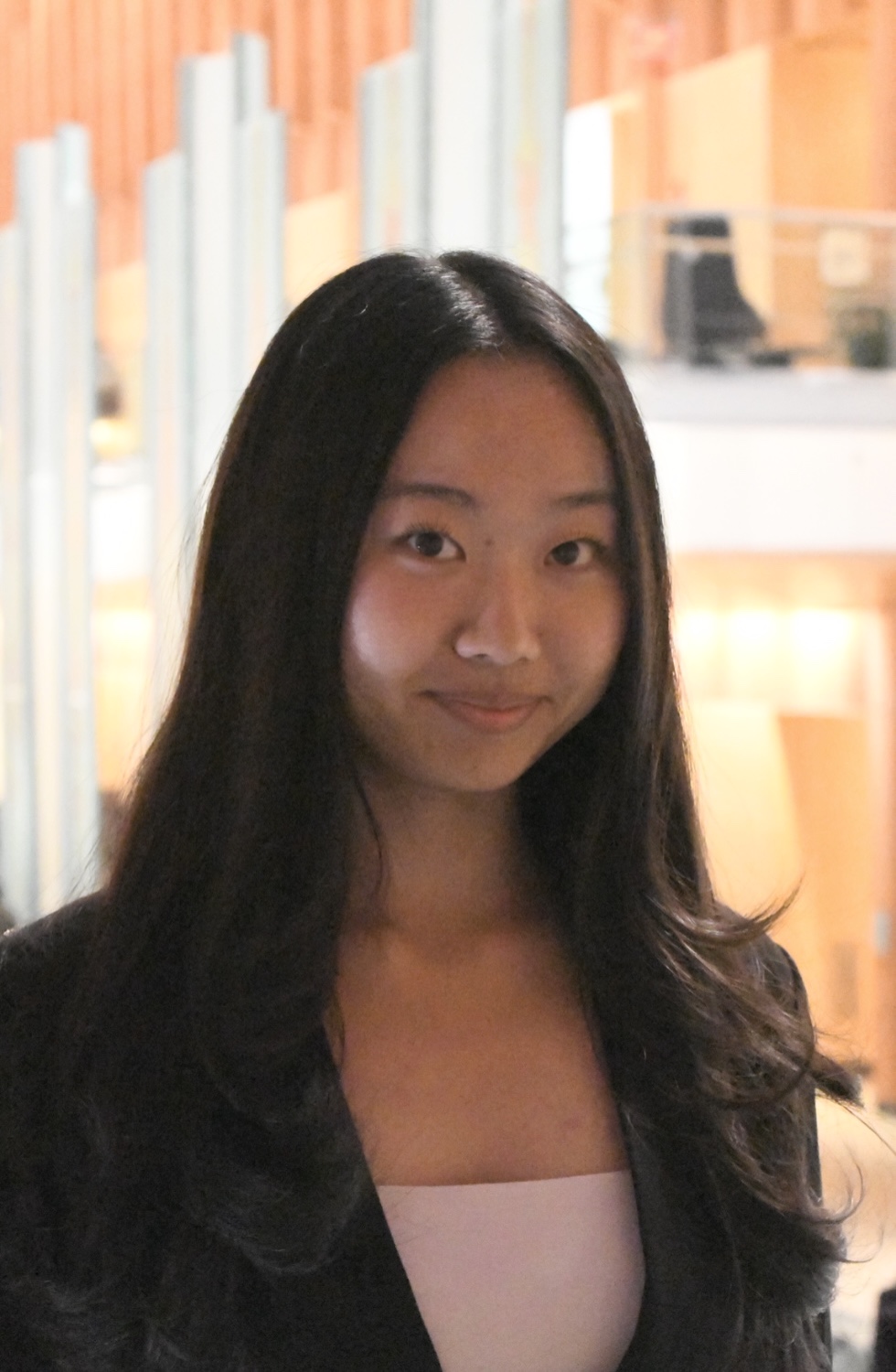 Joyce Kim headshot