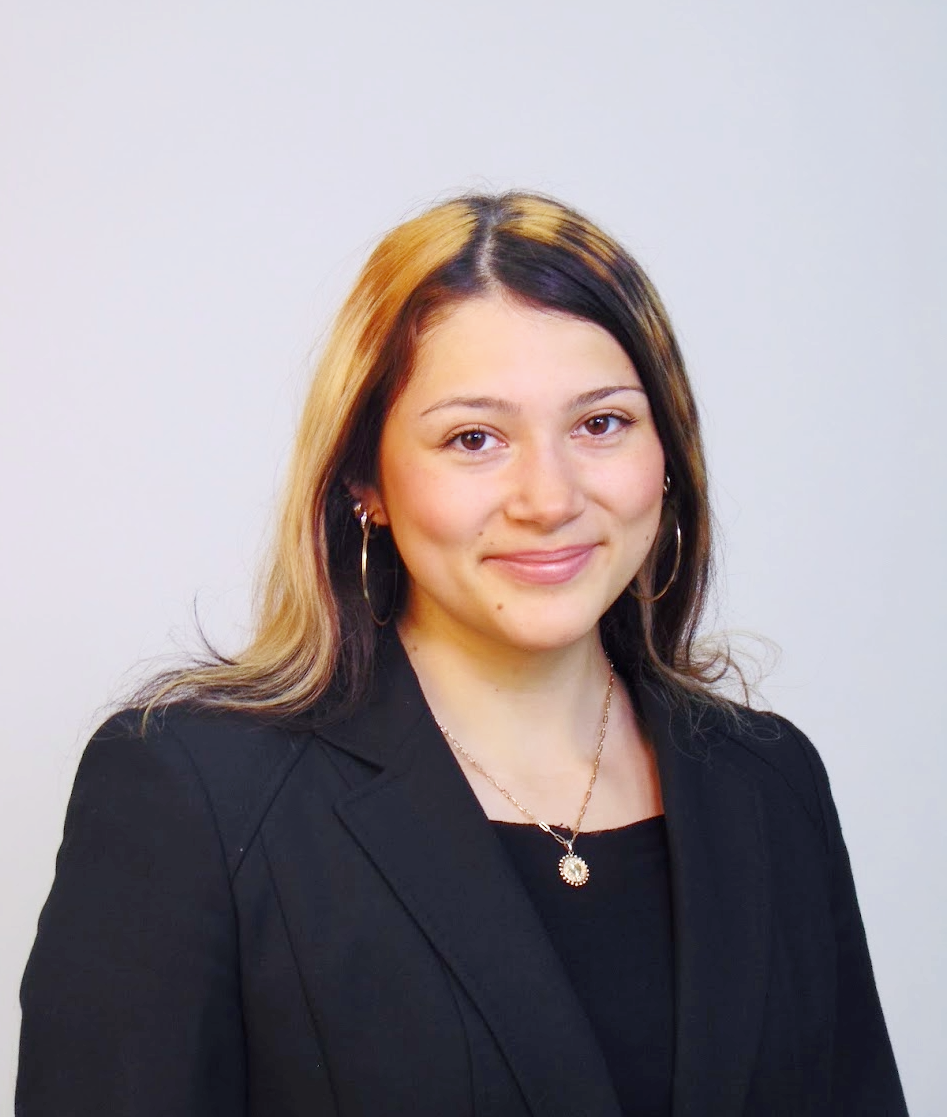 Ana Cano headshot
